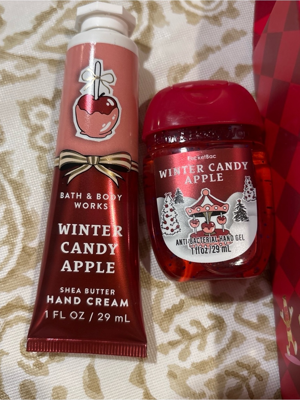 Bath & Body Works WINTER CANDY APPLE Hand Sanitizer Pocketbac & Hand Cream